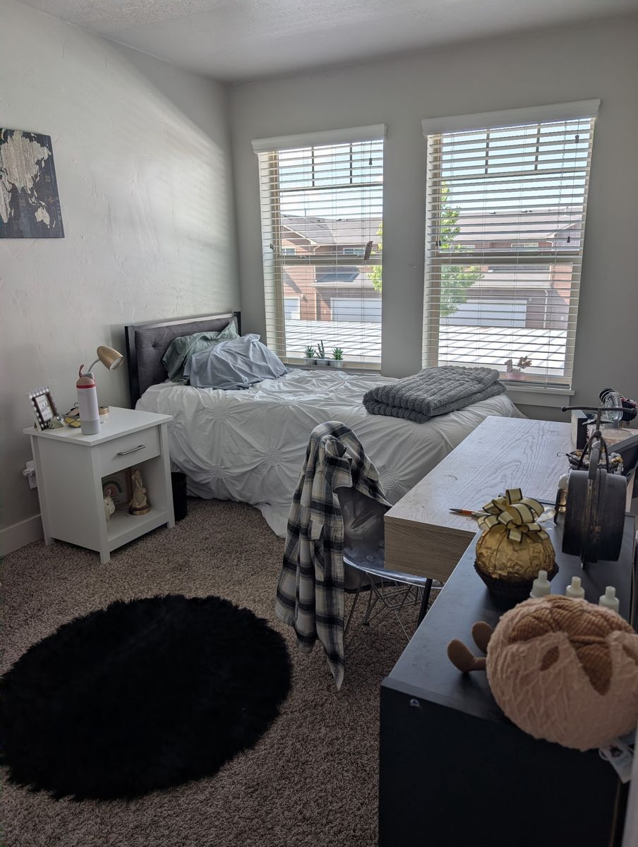 1 room to rent