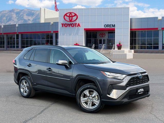 2024 Toyota RAV4 LE
