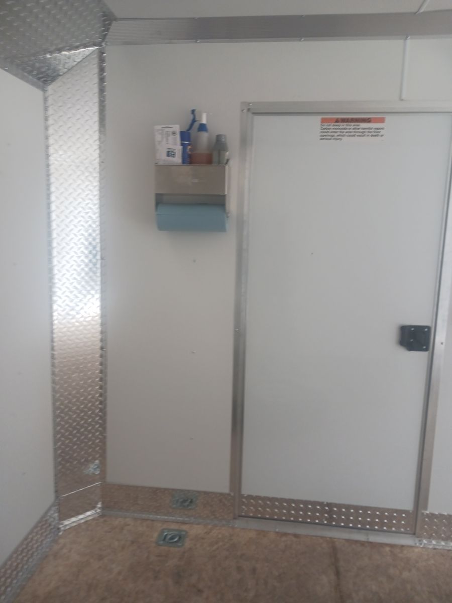 Main image 7