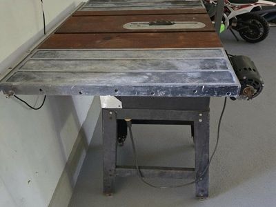 Craftsman Table Saw, Heavy-Duty Cast Iron Top, Working Condition