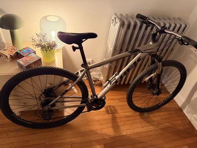 Trek Marlin Mountain Bike Silver Hardtail