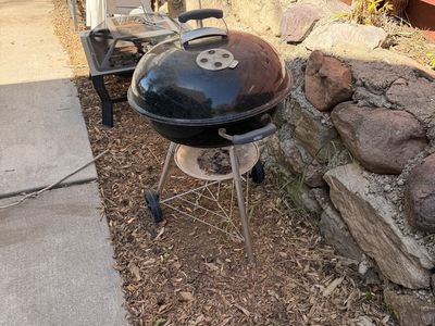Weber grill (Free)