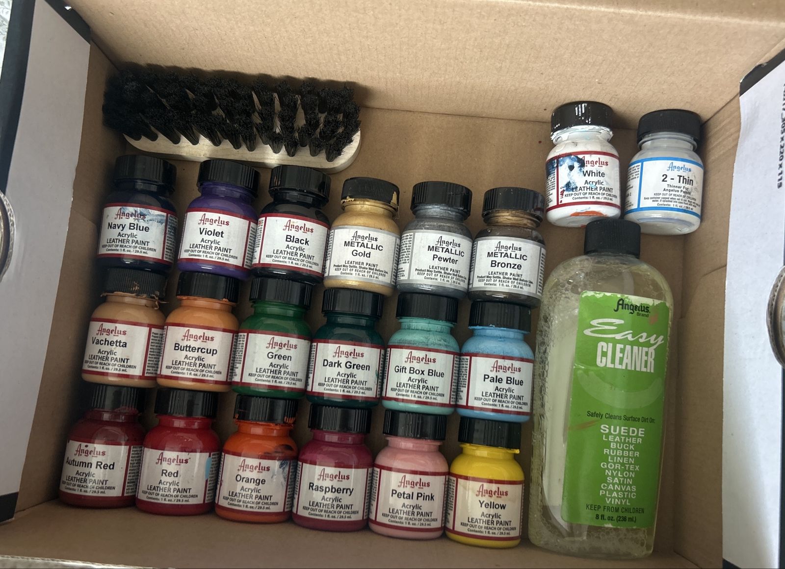 Angelus Acrylic Leather Paint Set Including Assorted Colors with 2-Thin, Easy Cleaner & Shoe Brush