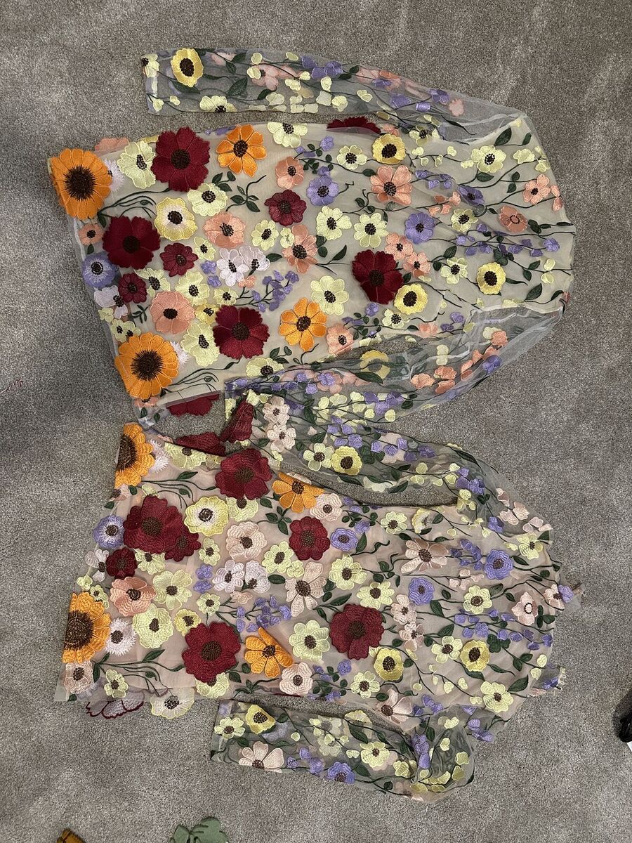 Taylor Swift's Grammy Dress Look Alike