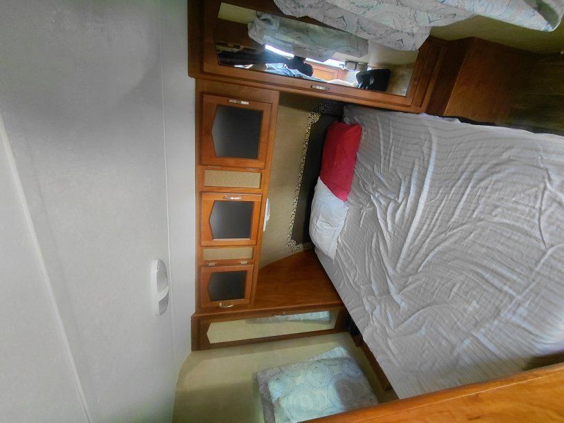 Main image 9