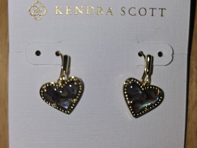 Kendra Scott Heart Earrings