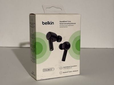 Belkin SoundForm Pusle Noise Cancelling Earbuds