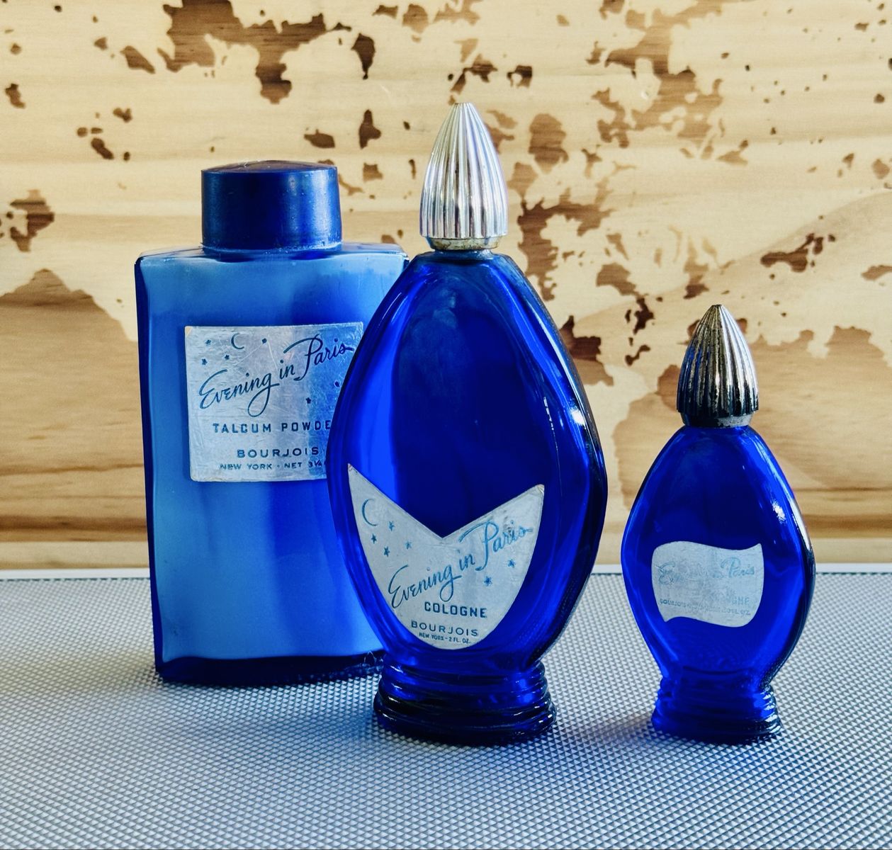 Vintage Bourjois "Evening in Paris" cobalt blue$16