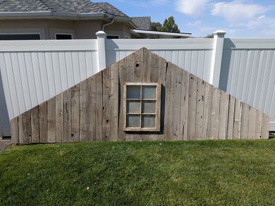 Rustic Wood Gable Decor with Vintage Window Pane - Farmhouse Style Wall Art/Yard Art