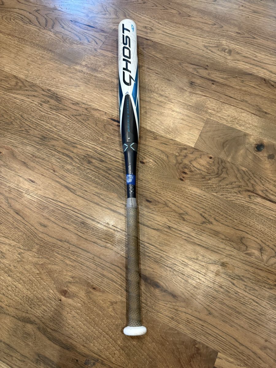 Easton Ghost Fastpitch Bat
