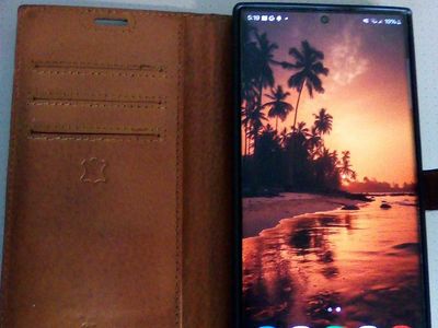 Samsung Galaxy S21 Ultra with Snakehive Real Leather Case & Matte Screen Protector