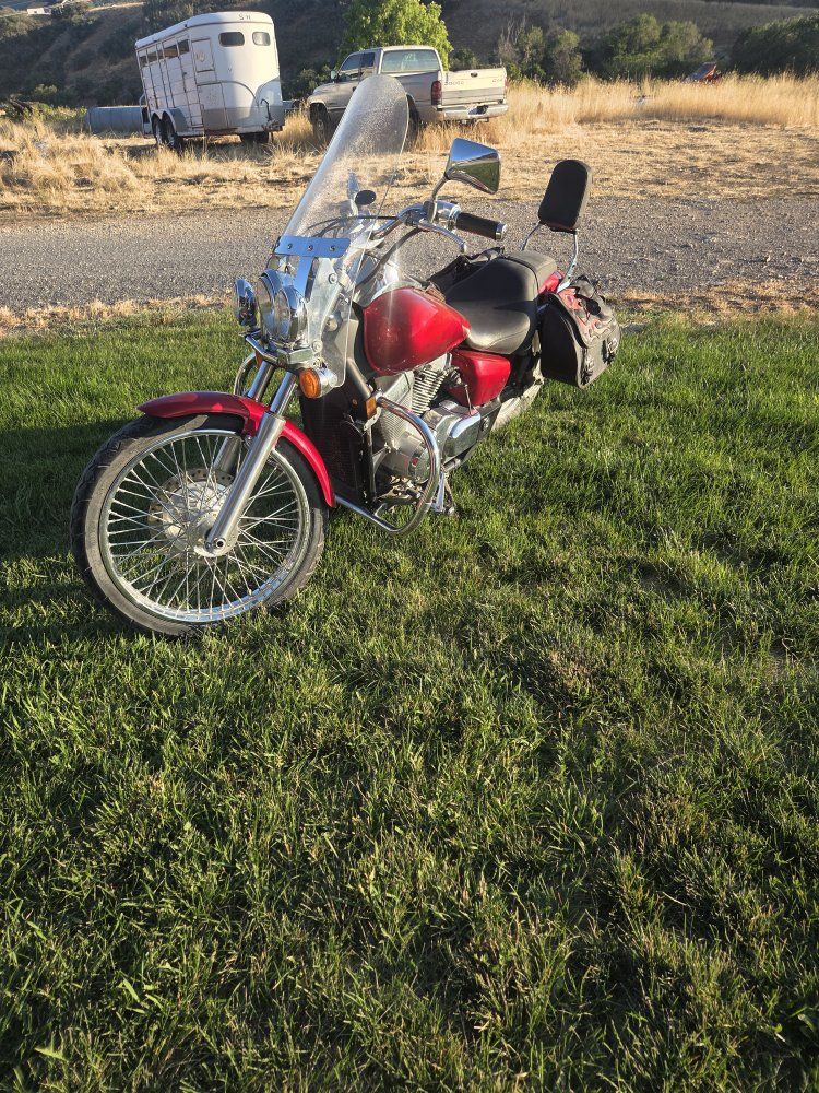 Honda Shadow Spirit 750 Motorcycle - Red, Windshield, Saddlebags