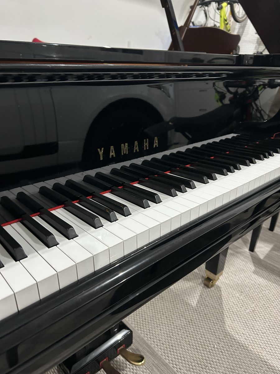Yamaha GH1 Grand Piano