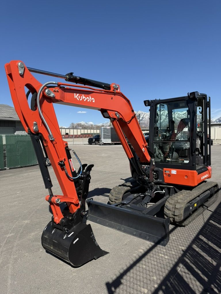 40 Class Mini Excavator for Rent - Kubota KX040-5 With Enclosed Cab - 9,800 Pounds