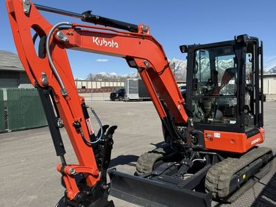 40 Class Mini Excavator for Rent - Kubota KX040-5 With Enclosed Cab - 9,800 Pounds