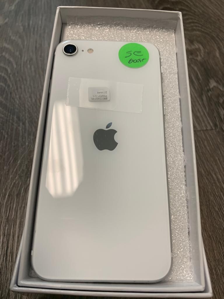 Iphone SE - 64GB - 3 GEN - Unlocked
