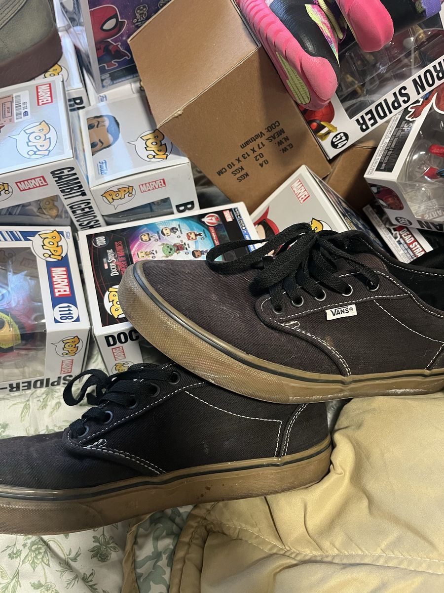 Used Vans Black Canvas Gum Sole Low Top Sneakers - Size 10 Men's
