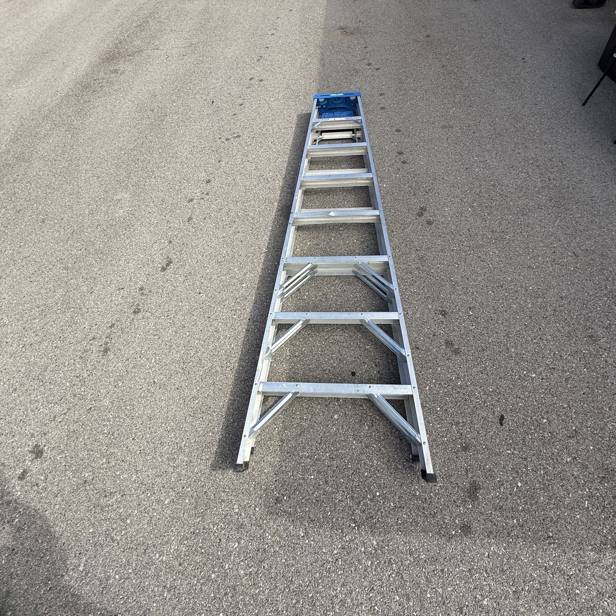 Aluminum Step Ladder - Multi-Purpose A-Frame Design