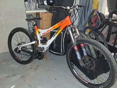 custom Specialized downhill bike S2
