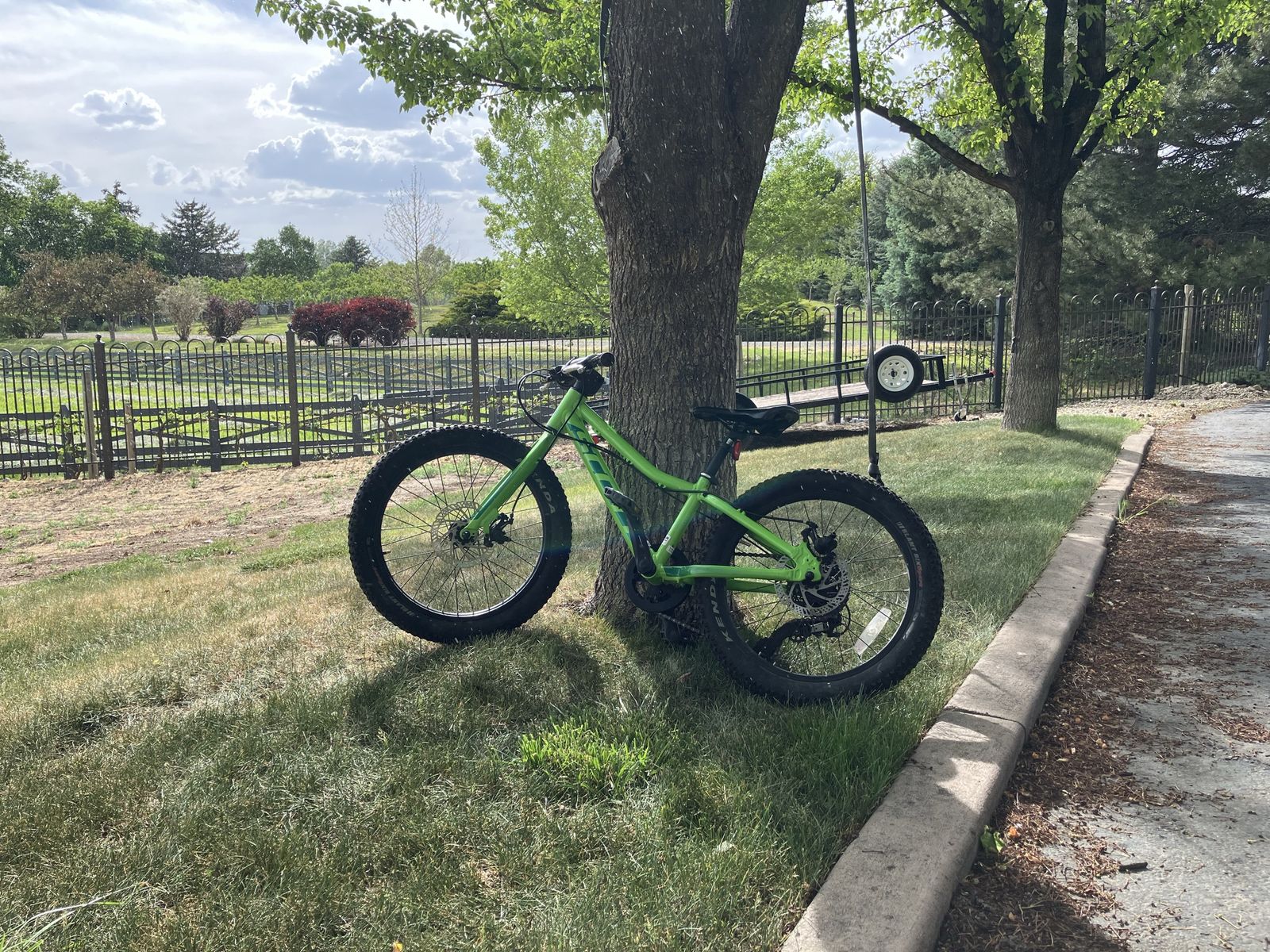 Scott Scale Kids Mountain Bike,  Good Condition,  Rides Great