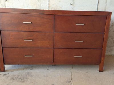 6-Drawer Wood Dresser with mirror