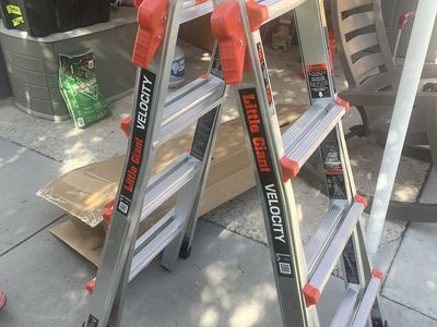 Little Giant Ladders M17