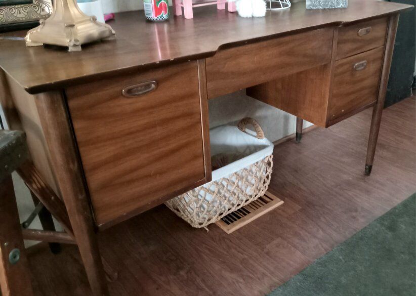 Mid-Century Modern Desk, Vintage