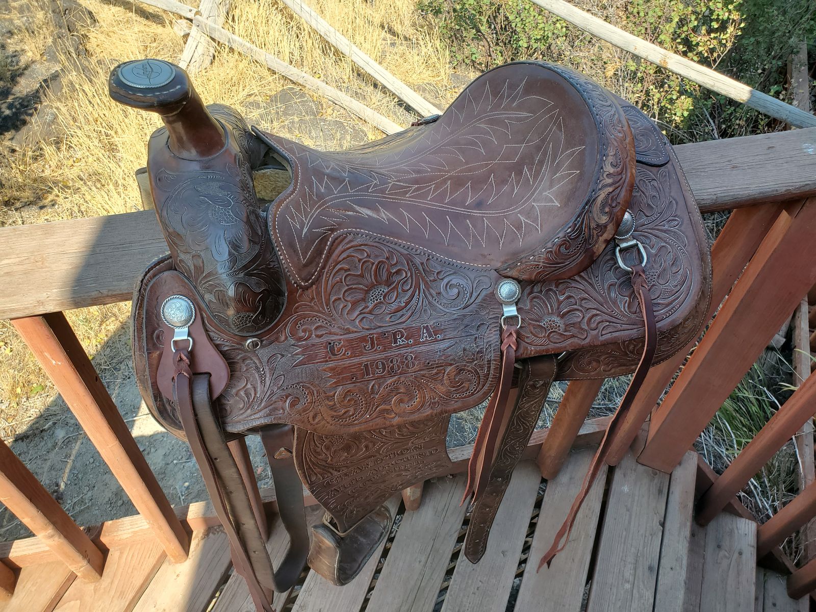 Western saddle