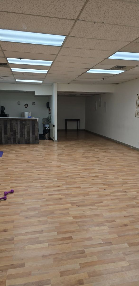 Shop for lease