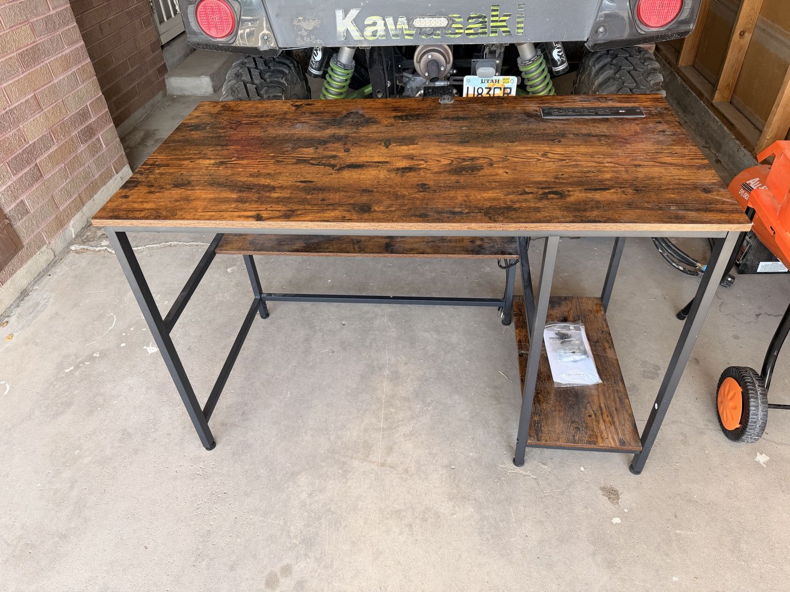 Gaming/office desk