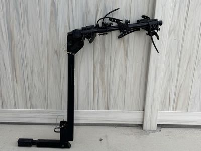 Thule Hitch Mount 4 Bike Rack 2” & 1 1/4” Receiver