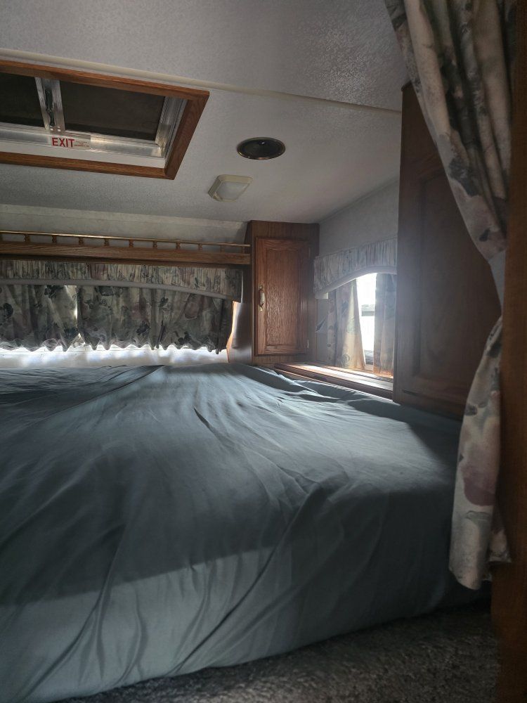Main image 6