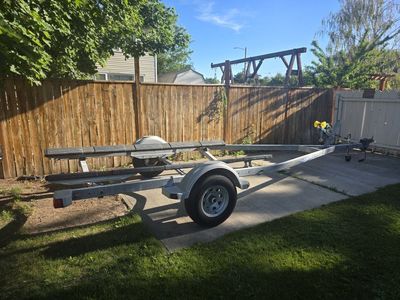 2009 EZ loader boat trailer