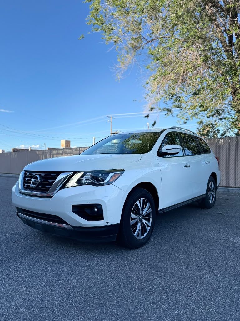 2019 Nissan Pathfinder SV