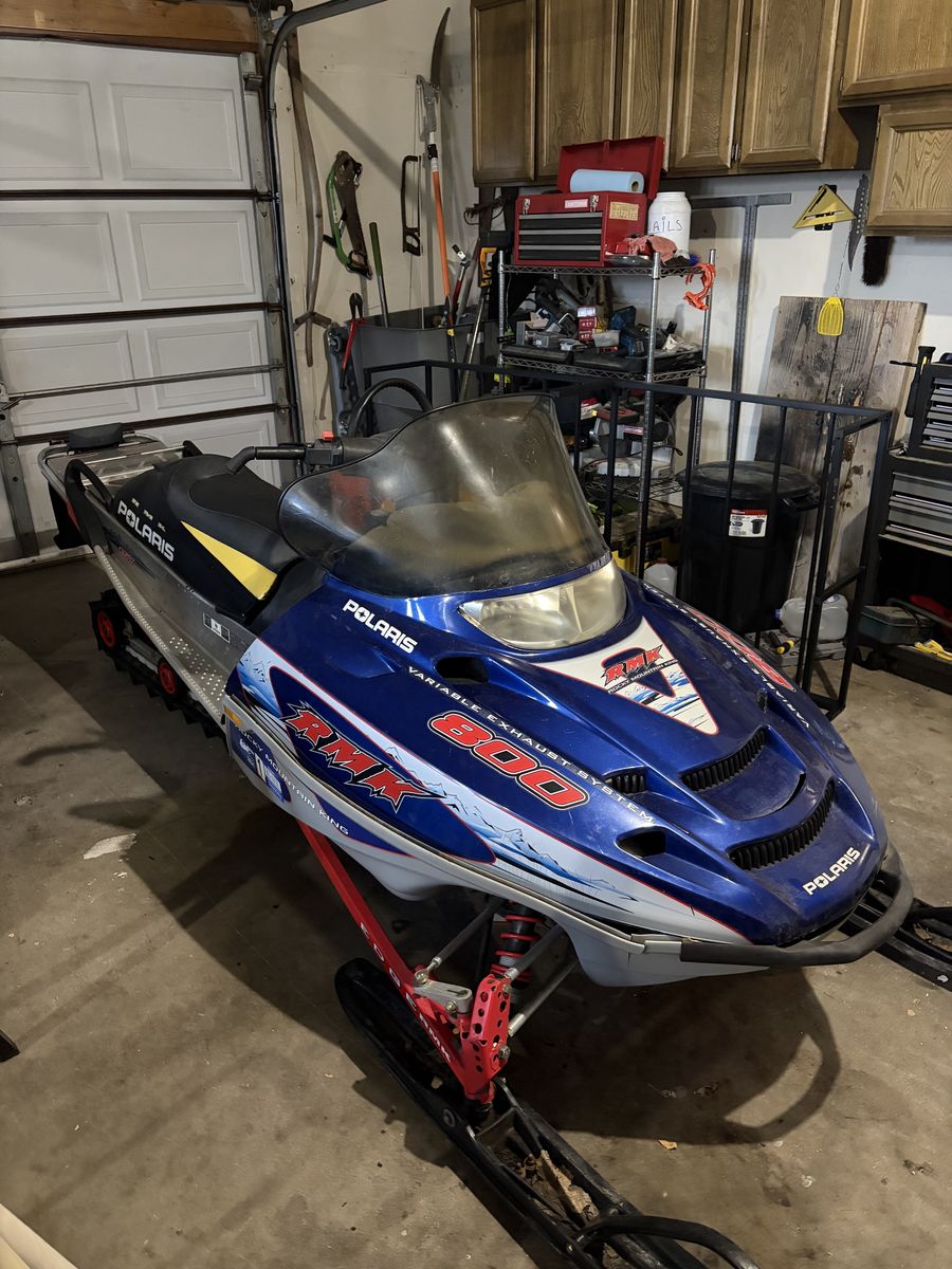 2003 Polaris 800 RMK 151 Snowmobile