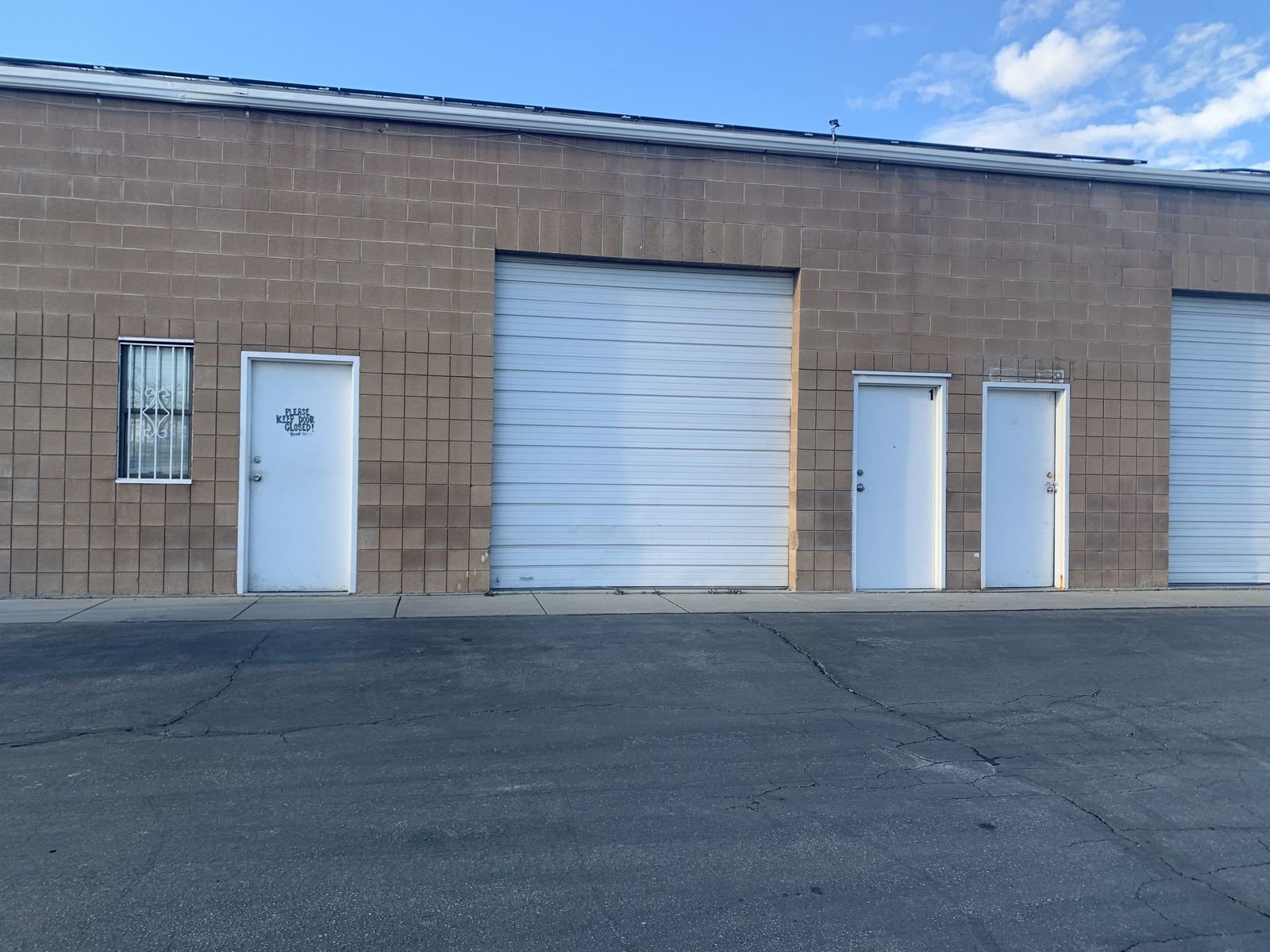 Shop / Storage Warehouse for Rent