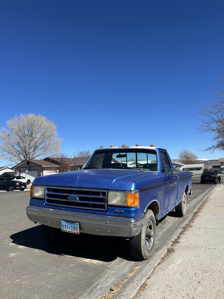 1990 Ford F-150 XLT Lariat