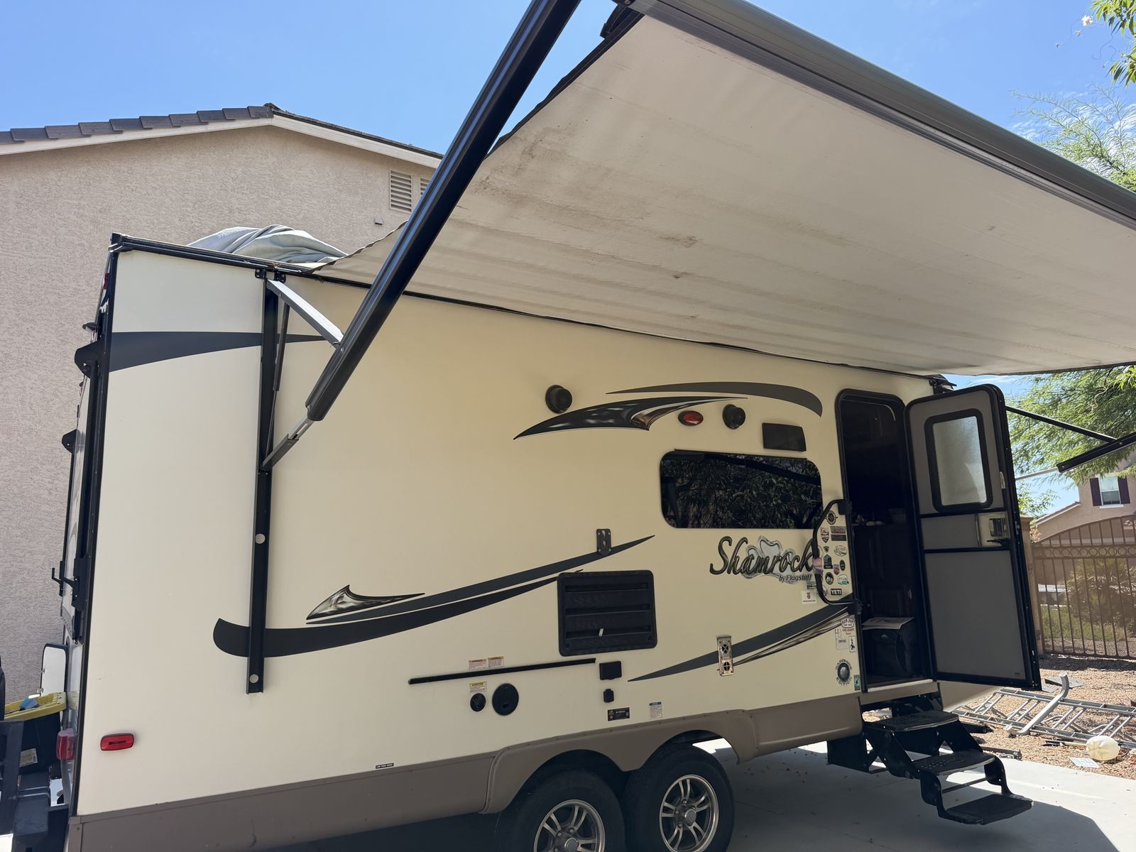 2017 Forest River Flagstaff Shamrock Hybrid camper
