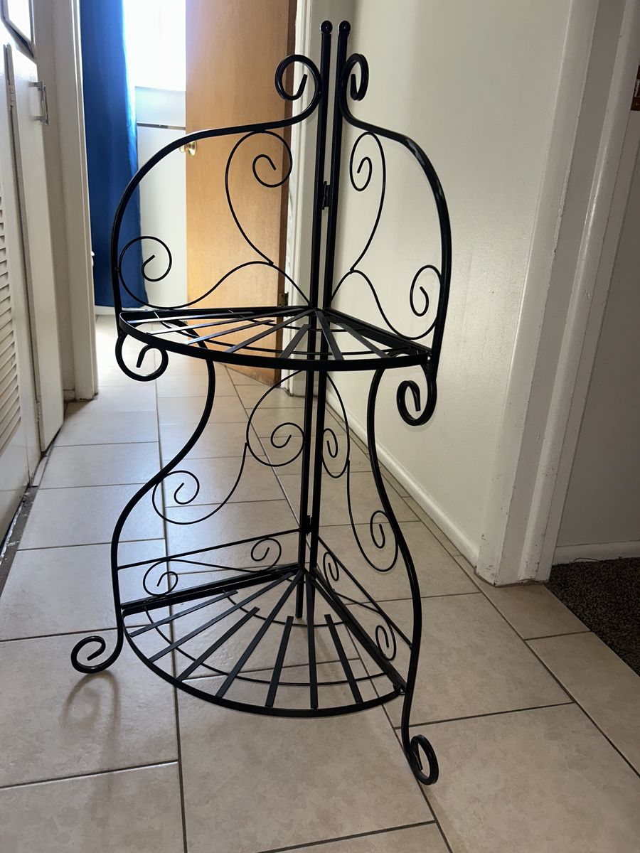 Two Tier Collapsable Metal Corner Shelf