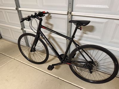 Trek FX 3 Disc Hybrid — Black, Excellent Condition, Low Miles