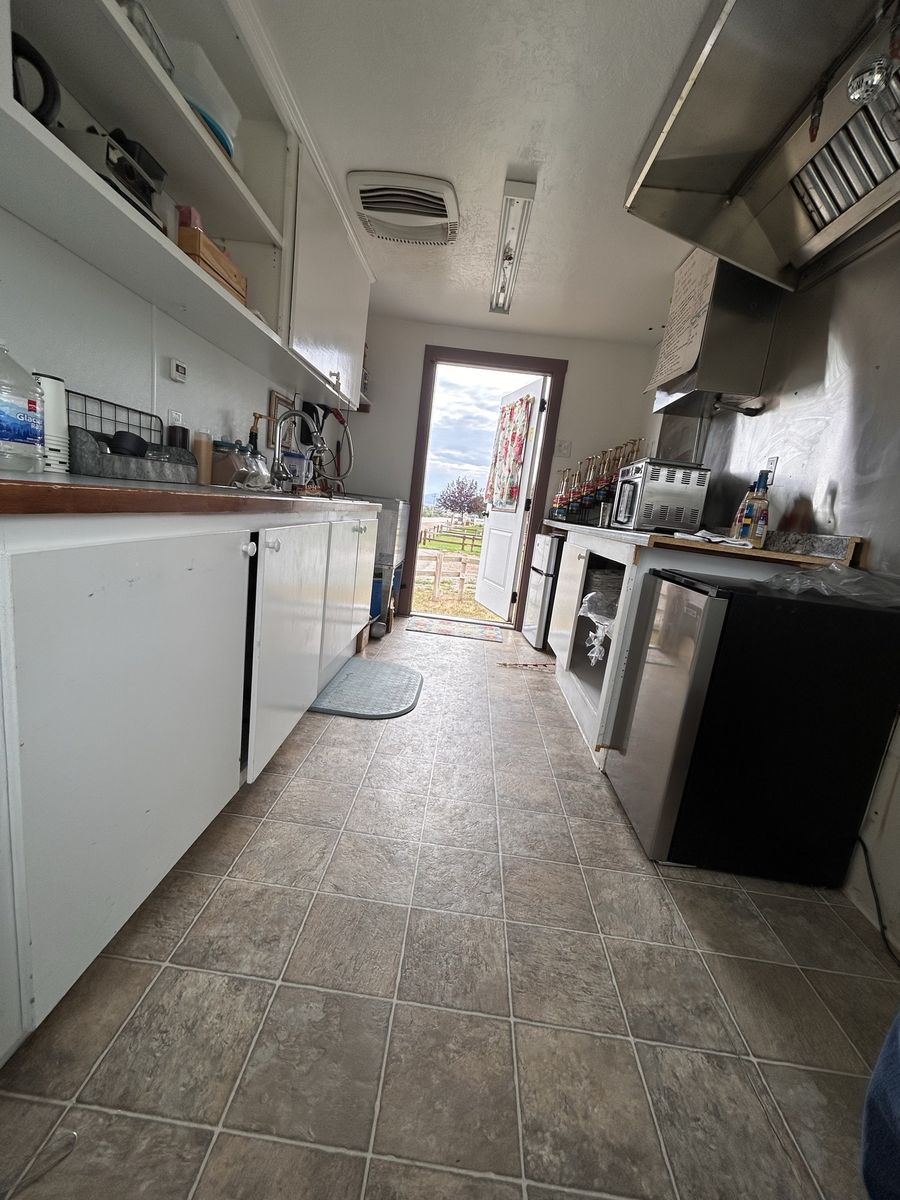 Main image 5
