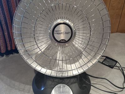 Presto HeatDish Parabolic Electric Infrared Heater - Black/Silver, Excellent Condition