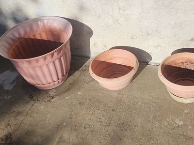 1 Terracotta Clay Pot - 4 Used Planters, Various Sizes for Garden & Patio