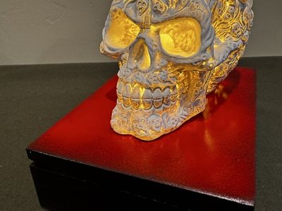 Skull Lamp on Solid Wood Base - Halloween / Gothic LED Light