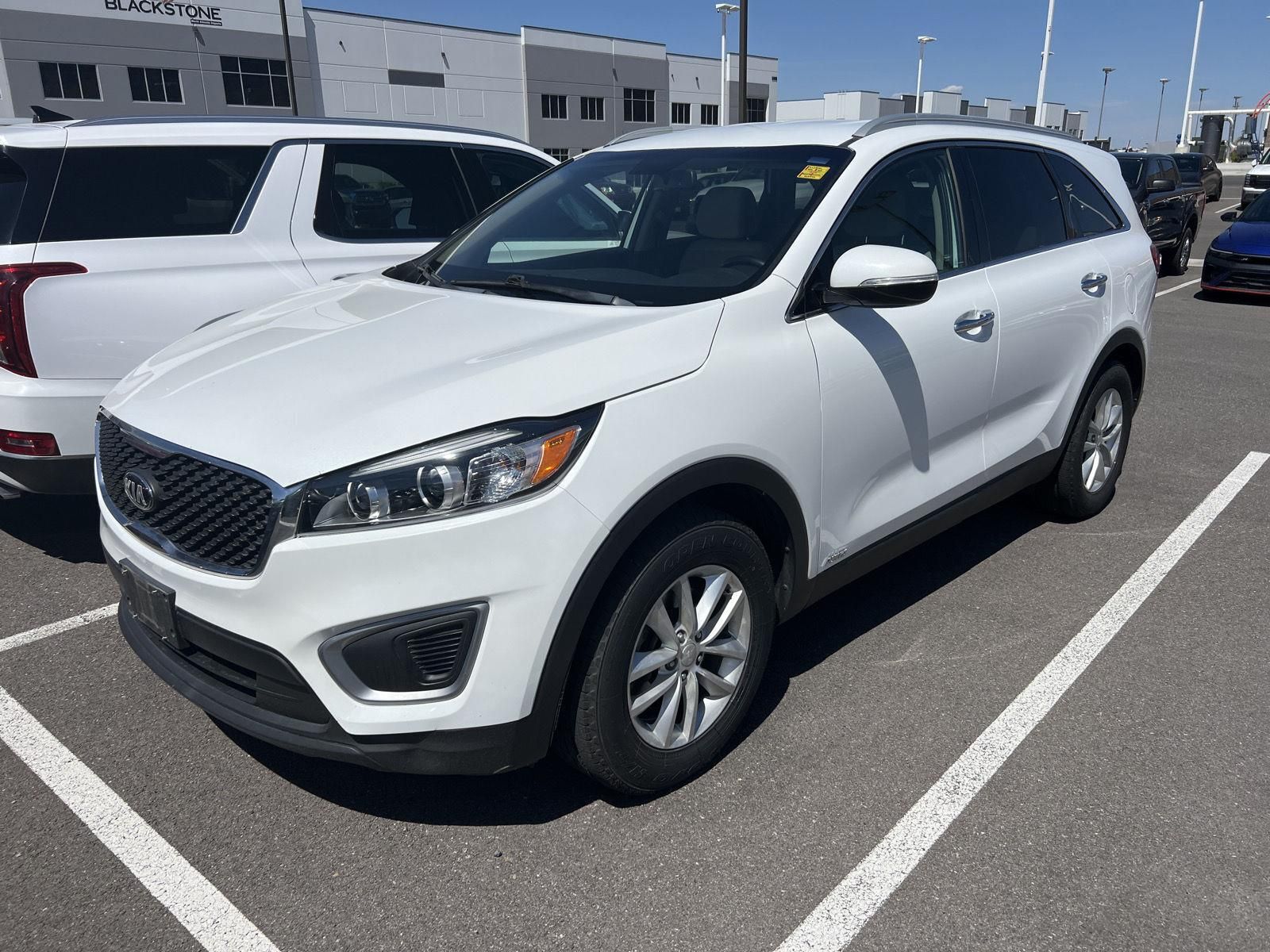 2016 Kia Sorento LX