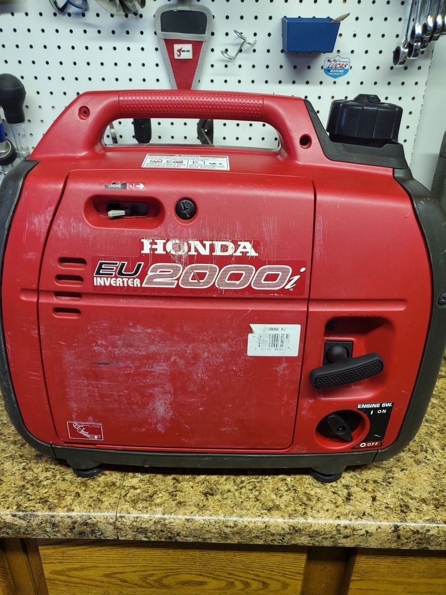Honda EU 2000I Generator