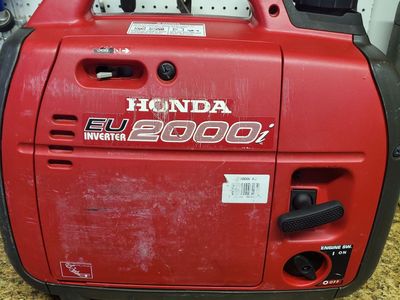 Honda EU 2000I Generator