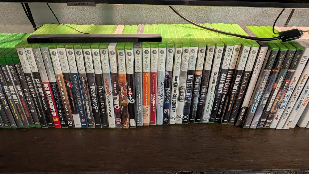 Large Lot of Xbox One & Xbox 360 Video Games - Call of Duty, Halo, Battlefield, Darksiders & More