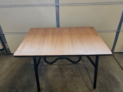 DRAFTING TABLE!