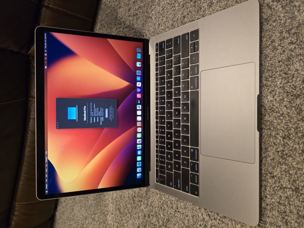 2017 MacBook Pro 256 GB Ventura Os